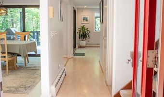 466 Greenbush Rd, East Greenwich, RI 02818
