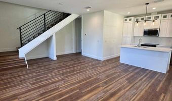 216 15th St, Apalachicola, FL 32320