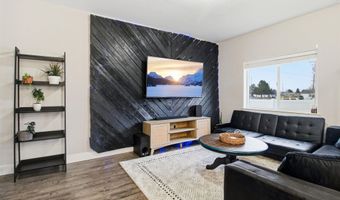 900 E 20th St, Burley, ID 83318