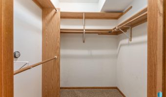 117 Thad St, Brandon, SD 57005