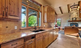 320 Chapman Ln, Bigfork, MT 59911