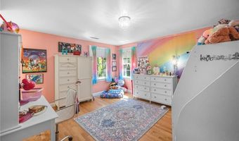 2 Scenic Ridge Ct, Coventry, RI 02816