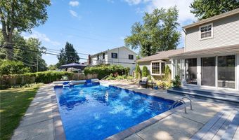 6903 Hidden Valley Dr, Amherst, OH 44001