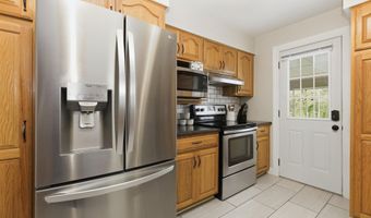 137 Edgewood Dr, Bedford, IN 47421