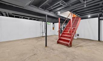 1506 Dicken Dr, Ann Arbor, MI 48103