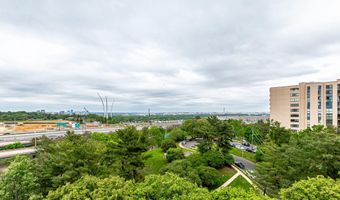 1300 ARMY NAVY Dr 816, Arlington, VA 22202