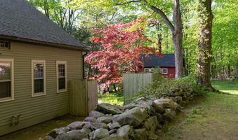4 Cemetery Rd, Canton, CT 06019