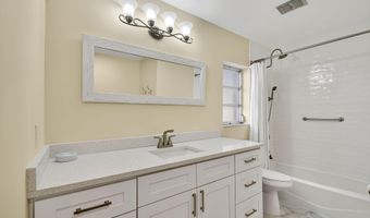 324 Orange Tree Dr 5, Atlantis, FL 33462