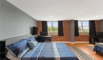 1 Tupperware Dr 226, North Smithfield, RI 02896