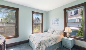 41 Chapin St, Brattleboro, VT 05301