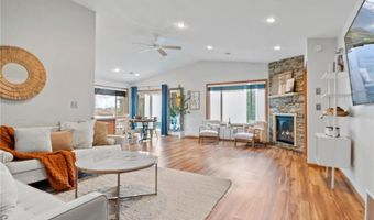 315 Fairgrounds Rd 104, Alexandria, MN 56308