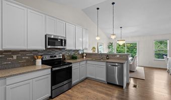 347 Wilhelmine Ct, Ballwin, MO 63021