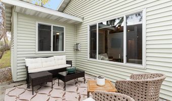 315 Fairgrounds Rd 104, Alexandria, MN 56308