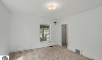 221 W Center St, Alma, MI 48801