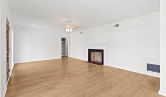 402 E Poplar St, Atmore, AL 36502