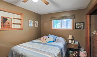 418 S 12th St, Aberdeen, SD 57401