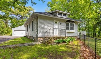 145 Liberty St, Clinton, CT 06413
