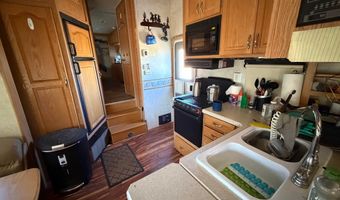 28 Agate Ct, Bellvue, CO 80512