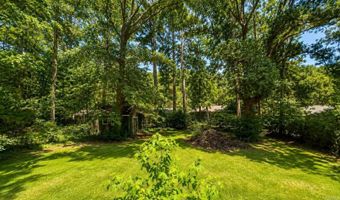 1111 Edgehill Dr, Benton, AR 72015