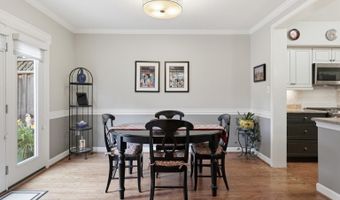 2712 KENWOOD Ave, Alexandria, VA 22302