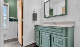 41 Deck St, Barnegat, NJ 08005