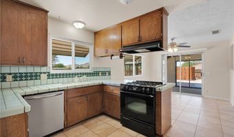 15530 Dakota Rd, Apple Valley, CA 92307