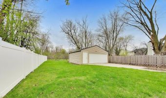 909 E Oakton St, Arlington Heights, IL 60004