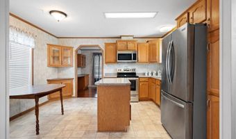 11 E St, Bangor, ME 04401