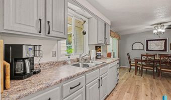 208 E Short St, Beresford, SD 57004