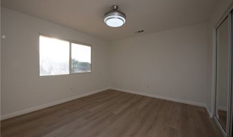 12794 Navajo Rd, Apple Valley, CA 92308