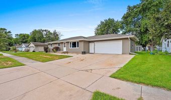 1201 S LEE St, Appleton, WI 54915