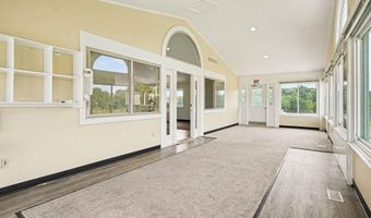 8753 Pleasant Lake Rd, Ann Arbor, MI 48103