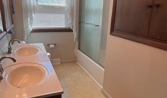 1064 Elmarna Ave, Ashland, OH 44805