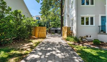 6111 35TH St N, Arlington, VA 22213