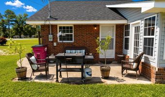 1194 Blackshear Hwy, Baxley, GA 31513