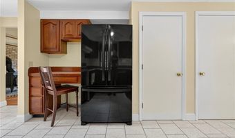 1 Gilman Rd, Hopkinton, RI 02832