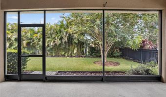 7029 OLD BENTON Dr, Apollo Beach, FL 33572