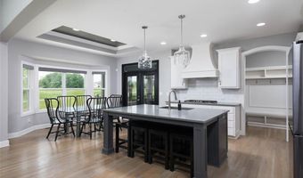 14423 N 145th St, Basehor, KS 66007
