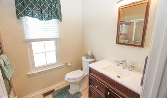18 REGAL Ct, Bear, DE 19701
