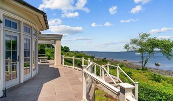 5 Decatur Ave, Jamestown, RI 02835