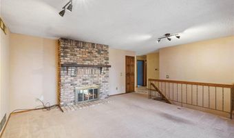 1435 Arden Oaks Dr, Arden Hills, MN 55112