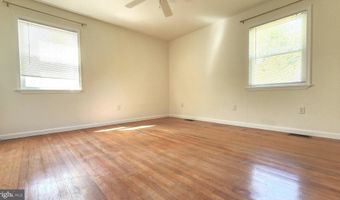 5 GLENWOOD Dr, Dover, DE 19904