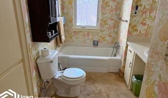 403 Brookridge Dr, Algona, IA 50511