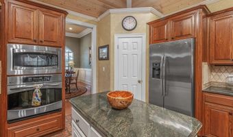 400 Crouch Rd, Benton, LA 71006