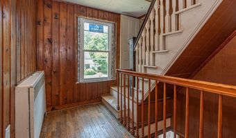 19 BURLEY St, Berlin, MD 21811