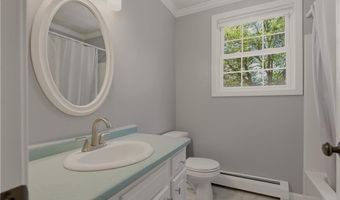 431 Sampan Ave, Jamestown, RI 02835