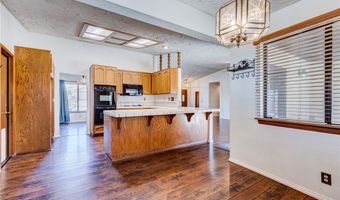 14076 Wawona Rd, Apple Valley, CA 92307