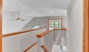 23 Gatehouse Ln, Amherst, NY 14051