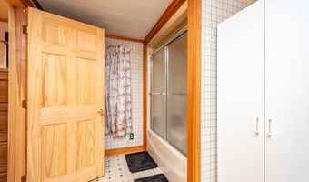 183 Barnard Rd, Barnard Twp., ME 04414