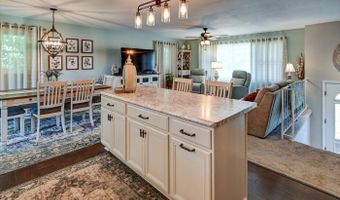4101 Donald Dr, Madison, WI 53704